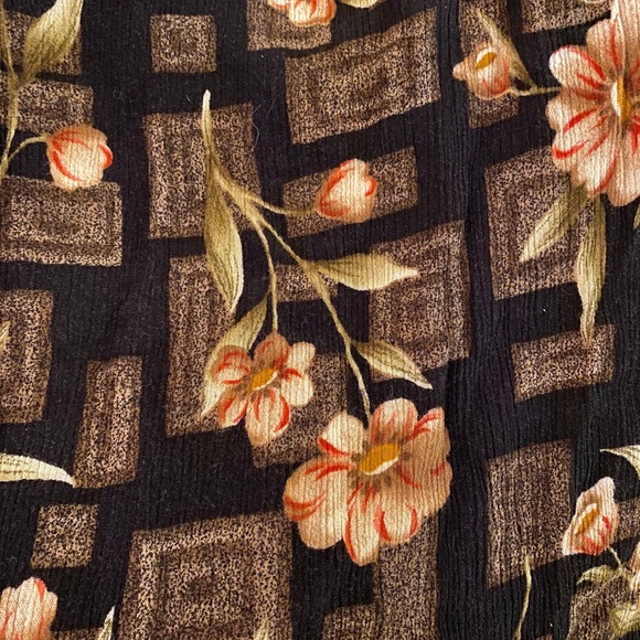 Vintage Patterned Midi Skirt - Picture 3 of 3